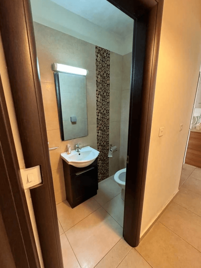 3-bedroom apartment to rent: https://www.bazaraki.com/adv/5787027_3-bedroom-apartment-to-rent (www.bazaraki.com)
