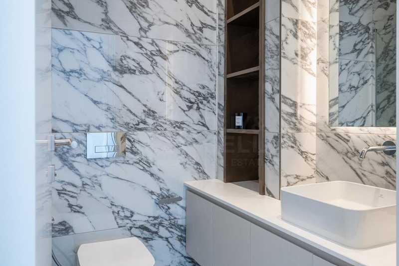 5-bedroom apartment to rent: https://www.bazaraki.com/adv/5797377_5-bedroom-apartment-to-rent (www.bazaraki.com)