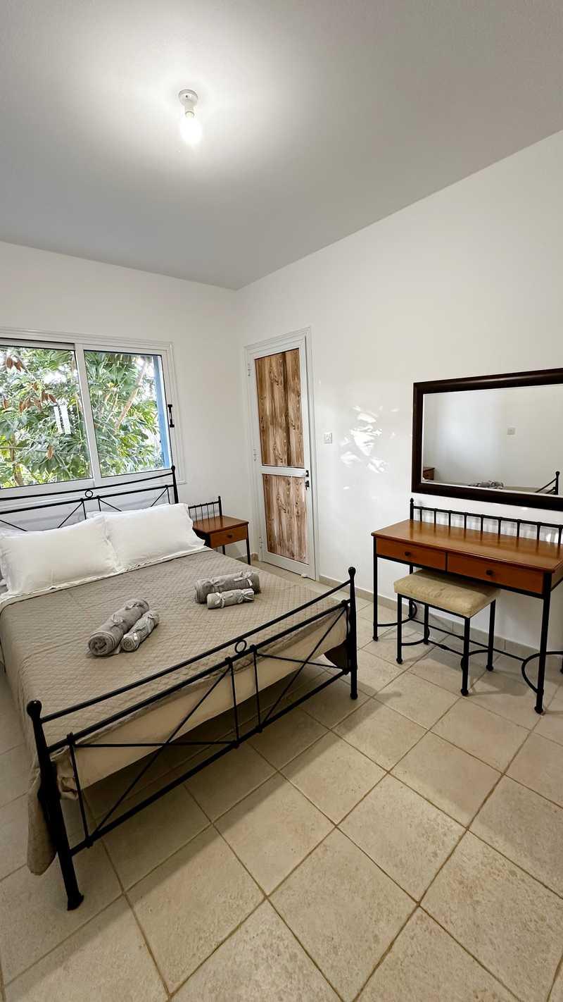 1-bedroom apartment to rent: https://www.bazaraki.com/adv/5799428_1-bedroom-apartment-to-rent (www.bazaraki.com)