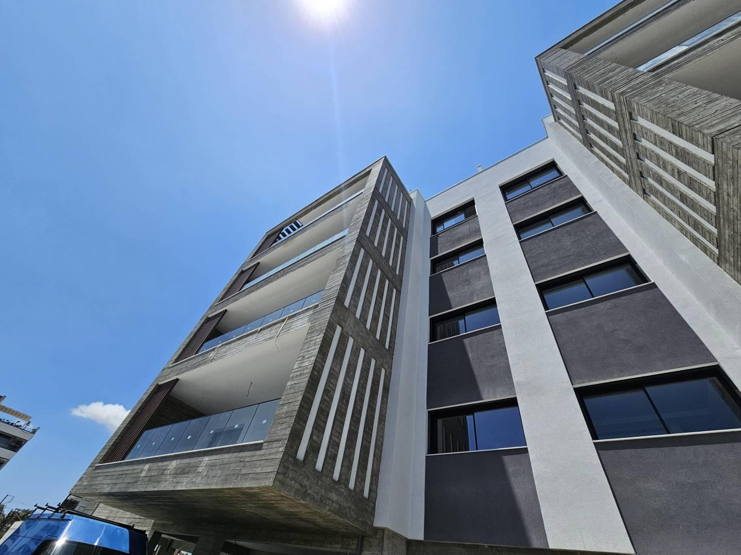 New 3-bedroom apartment in Limassol № 152861: https://dom.com.cy/en/catalog/sale/152861/ (dom.com.cy)