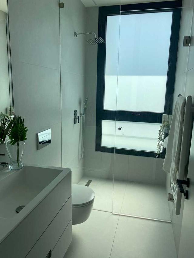 1-bedroom apartment to rent: https://www.bazaraki.com/adv/5795979_1-bedroom-apartment-to-rent (www.bazaraki.com)