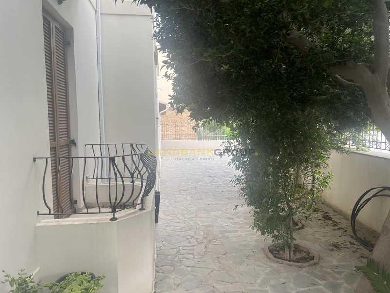 5-bedroom detached house for sale: https://www.bazaraki.com/adv/5790572_5-bedroom-detached-house-for-sale (www.bazaraki.com)