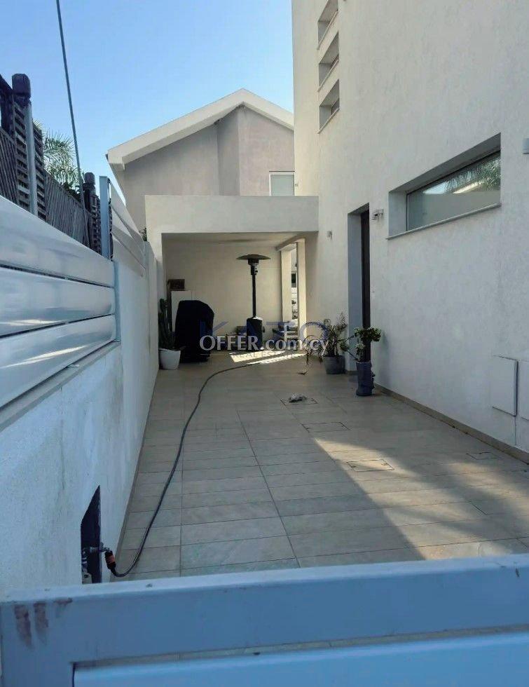 Prestigious Three Bedroom Detached House for Sale in Ekali Area: https://www.offer.com.cy/en/prestigious-three-bedroom-detached-house-for-sale-in-ekali-area/21-778028/ (www.offer.com.cy)