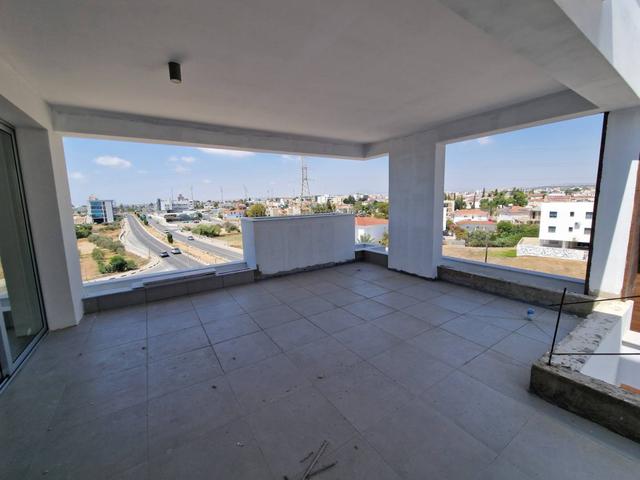 New 3-bedroom penthouse in Larnaca № 153917: https://dom.com.cy/en/catalog/sale/153917/ (dom.com.cy)