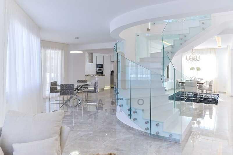  5-bedroom villa to rent: https://www.bazaraki.com/adv/5792029_5-bedroom-villa-to-rent (www.bazaraki.com)