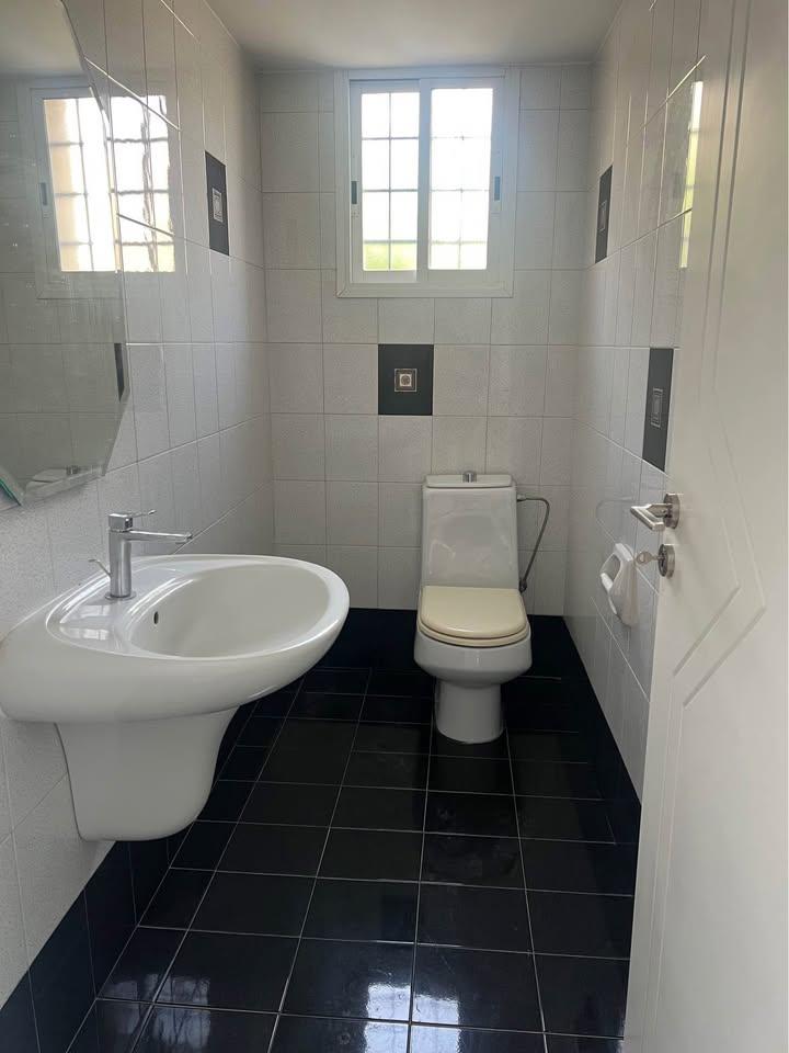 Detached house for rent: https://www.facebook.com/marketplace/item/679072561524881 (www.facebook.com)