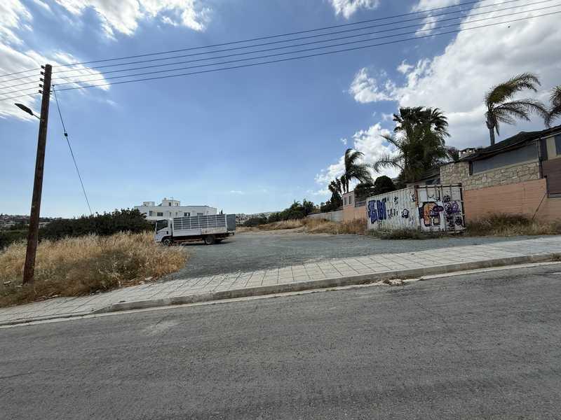 Residential land 2043 m²: https://www.bazaraki.com/adv/5799022_residential-land-2043-m2 (www.bazaraki.com)