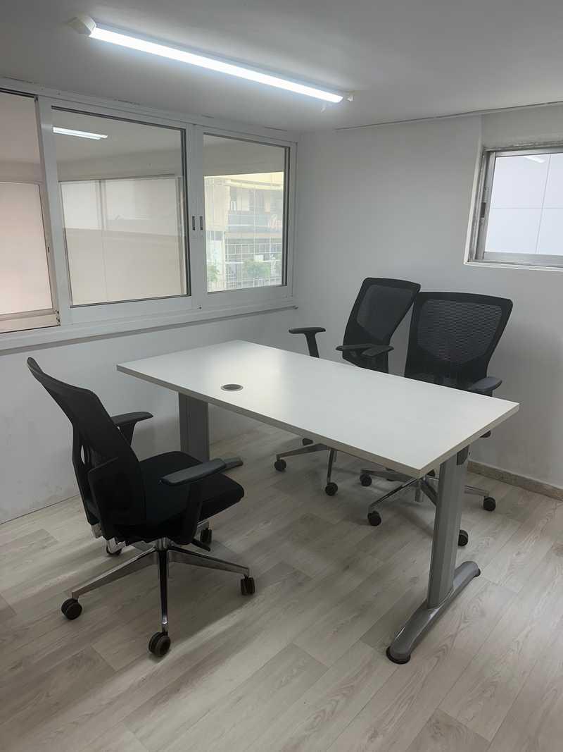 Private office in a shared workspace: https://www.bazaraki.com/adv/5761332_private-office-in-a-shared-workspace (www.bazaraki.com)