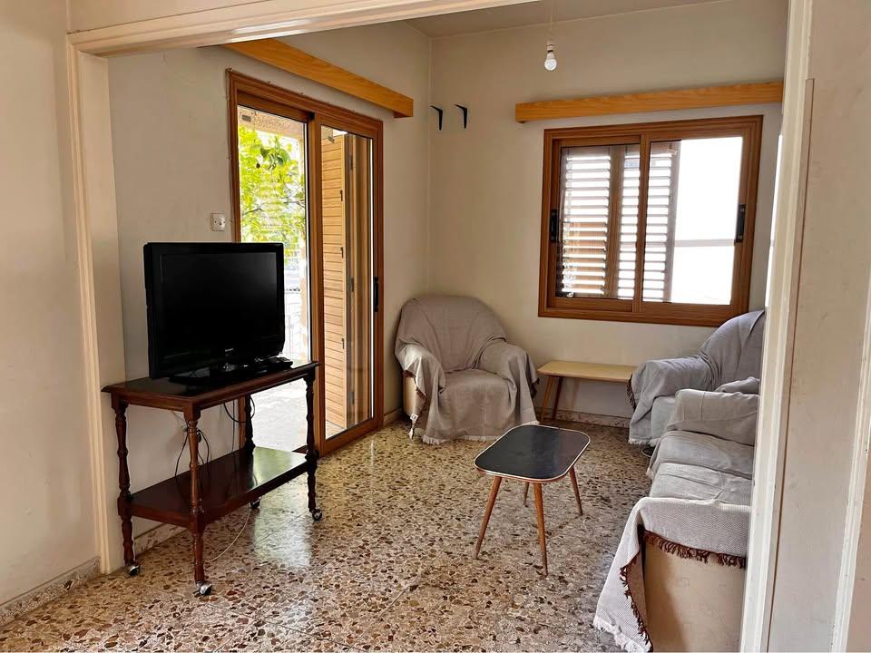 3.Bedroom Detached house: https://www.facebook.com/marketplace/item/643718012043450 (www.facebook.com)