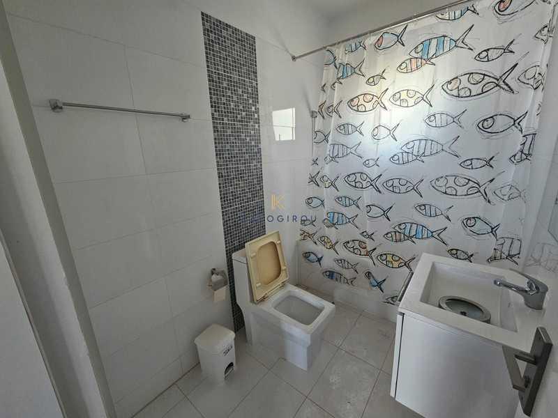1-bedroom apartment for sale: https://www.bazaraki.com/adv/5791864_1-bedroom-apartment-for-sale (www.bazaraki.com)
