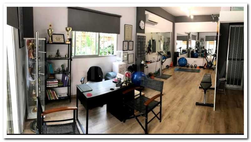 3-bedroom semi-detached to rent: https://www.bazaraki.com/adv/5787934_3-bedroom-semi-detached-to-rent (www.bazaraki.com)