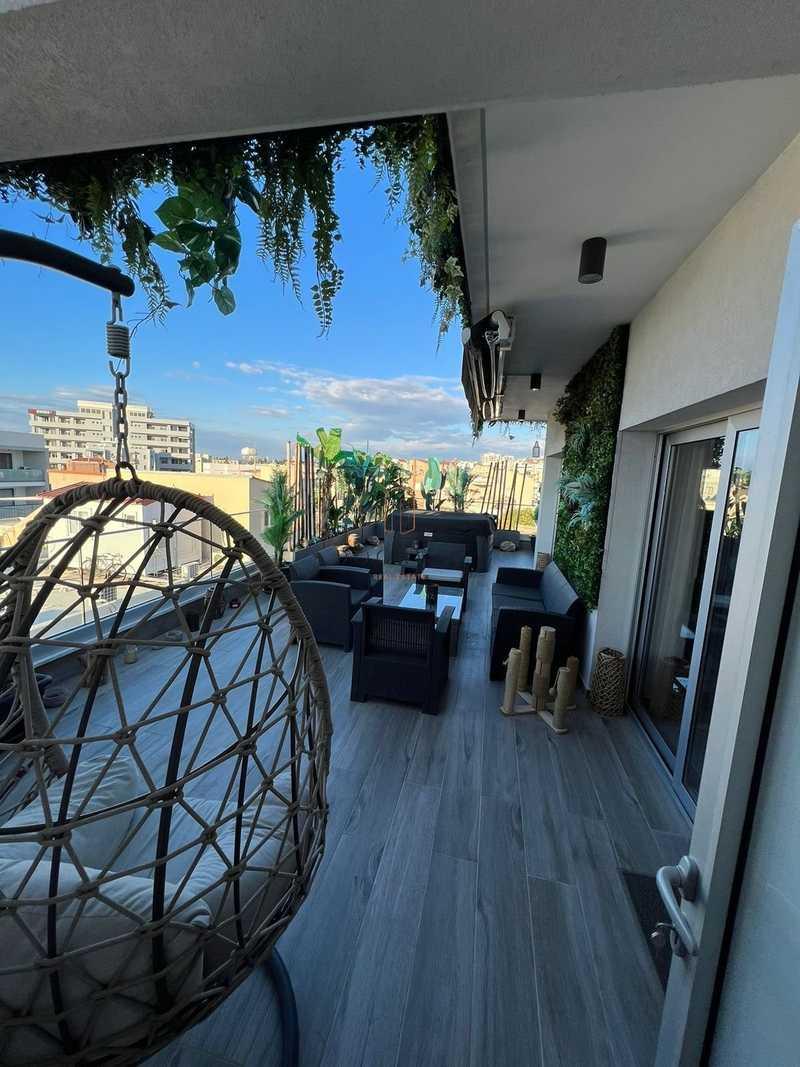 3-bedroom penthouse for sale: https://www.bazaraki.com/adv/5794775_3-bedroom-penthouse-for-sale (www.bazaraki.com)