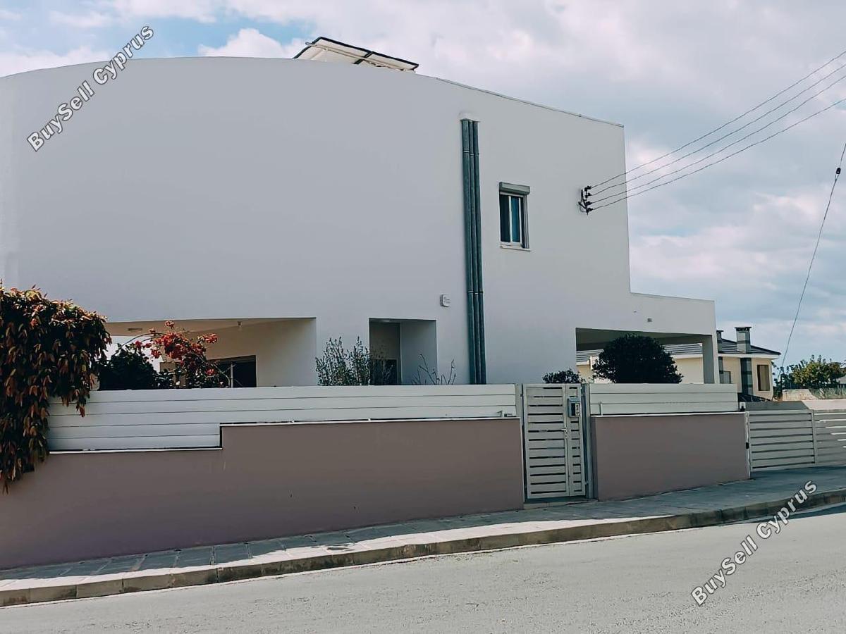 4 Bedroom Detached house for sale in Kolossi, Limassol: https://www.buysellcyprus.com/property-for-sale/limassol/kolossi/4-bed-detached-house-for-sale-kolossi-limassol-1800300.html (www.buysellcyprus.com)