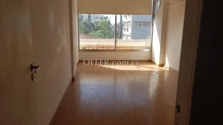 Office for rent in Agios Nicolaos, Limassol: https://www.offer.com.cy/en/office-for-rent-in-agios-nicolaos-limassol/21-816219/ (www.offer.com.cy)