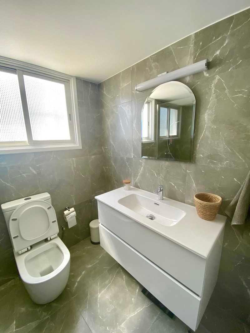 2-bedroom apartment to rent: https://www.bazaraki.com/adv/5792550_2-bedroom-apartment-to-rent (www.bazaraki.com)