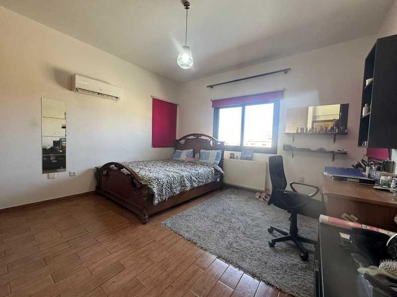 5-bedroom detached house for sale: https://www.bazaraki.com/adv/5789290_5-bedroom-detached-house-for-sale (www.bazaraki.com)
