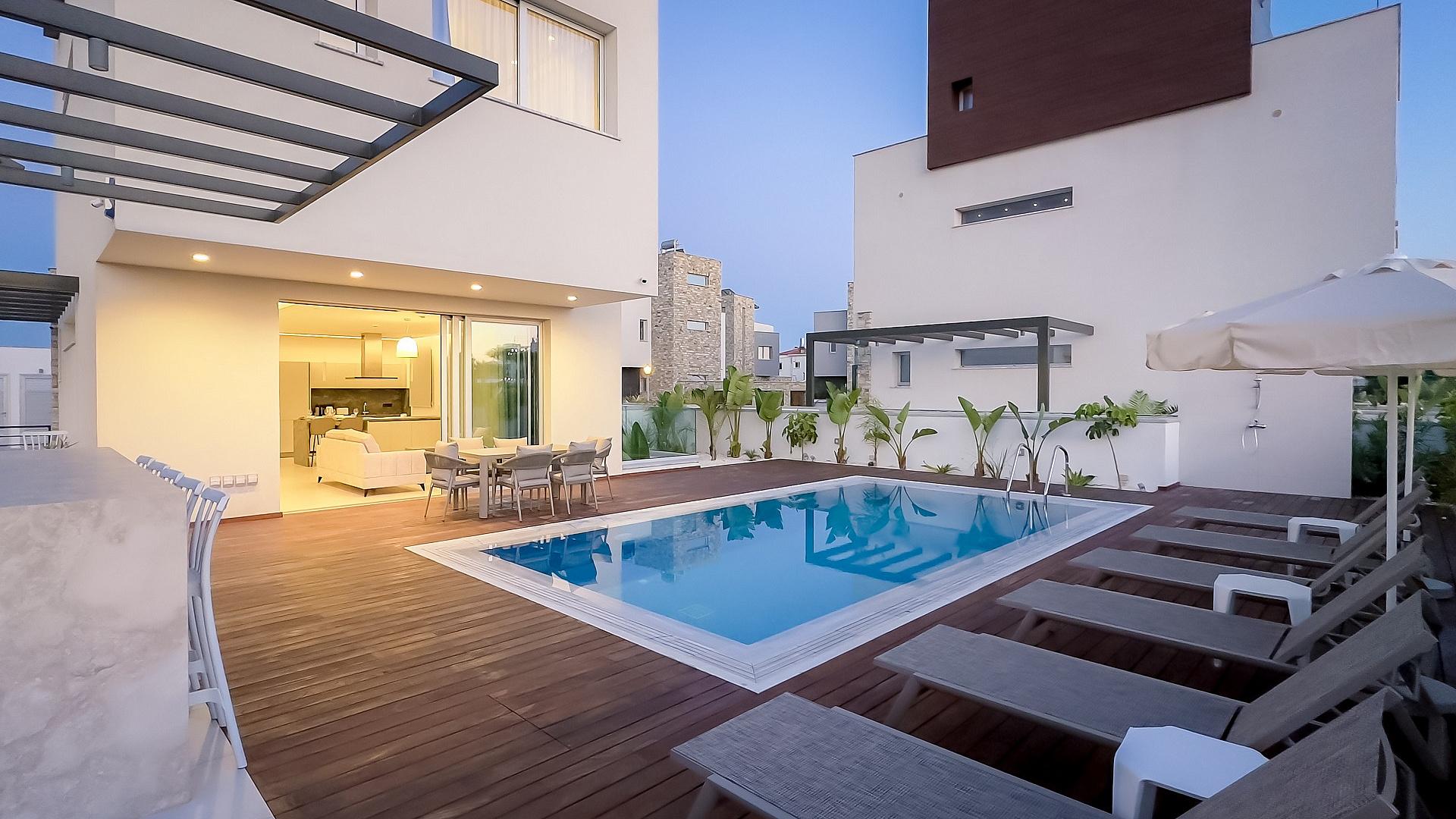 New 4-bedroom villa in Famagusta № 152536: https://dom.com.cy/en/catalog/sale/152536/ (dom.com.cy)