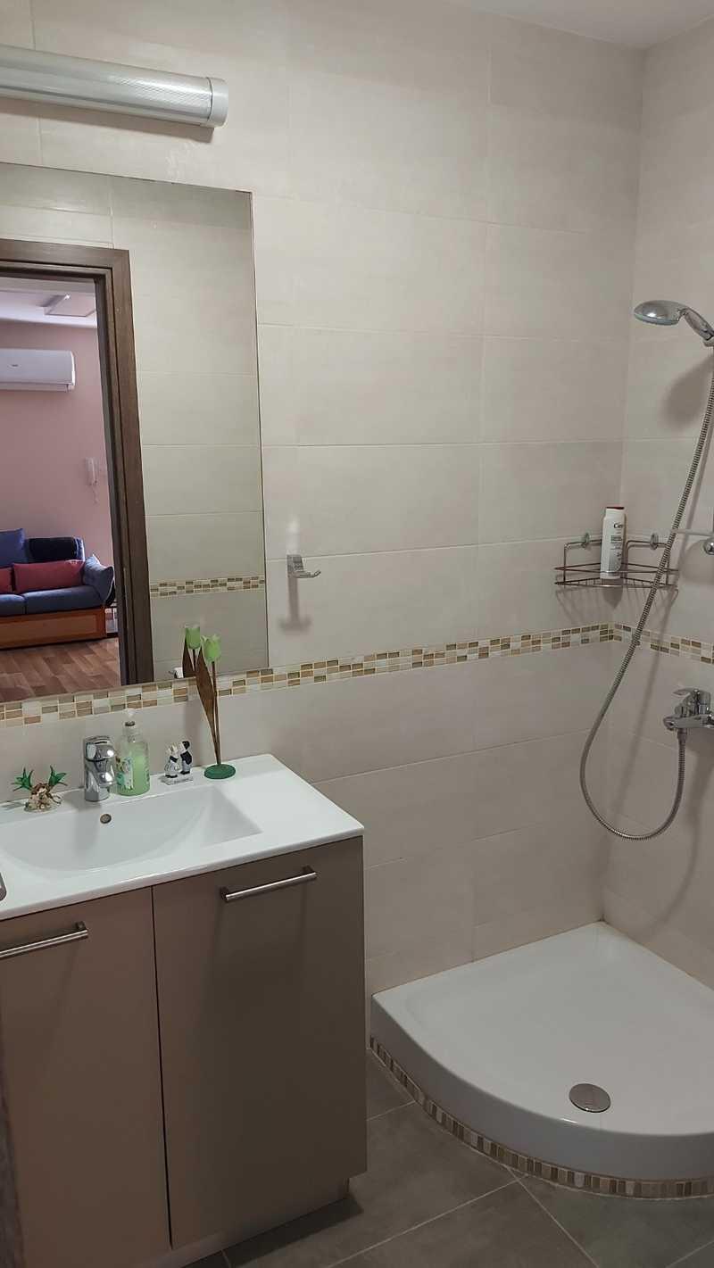 3-bedroom penthouse to rent: https://www.bazaraki.com/adv/5795179_3-bedroom-penthouse-to-rent (www.bazaraki.com)