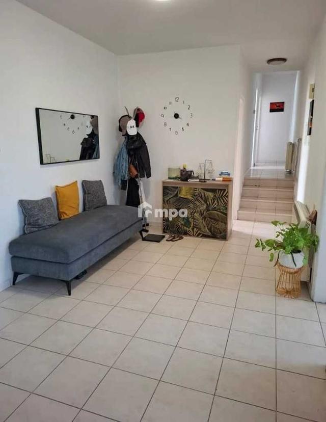 3-bedroom apartment to rent: https://www.bazaraki.com/adv/5794901_3-bedroom-apartment-to-rent (www.bazaraki.com)