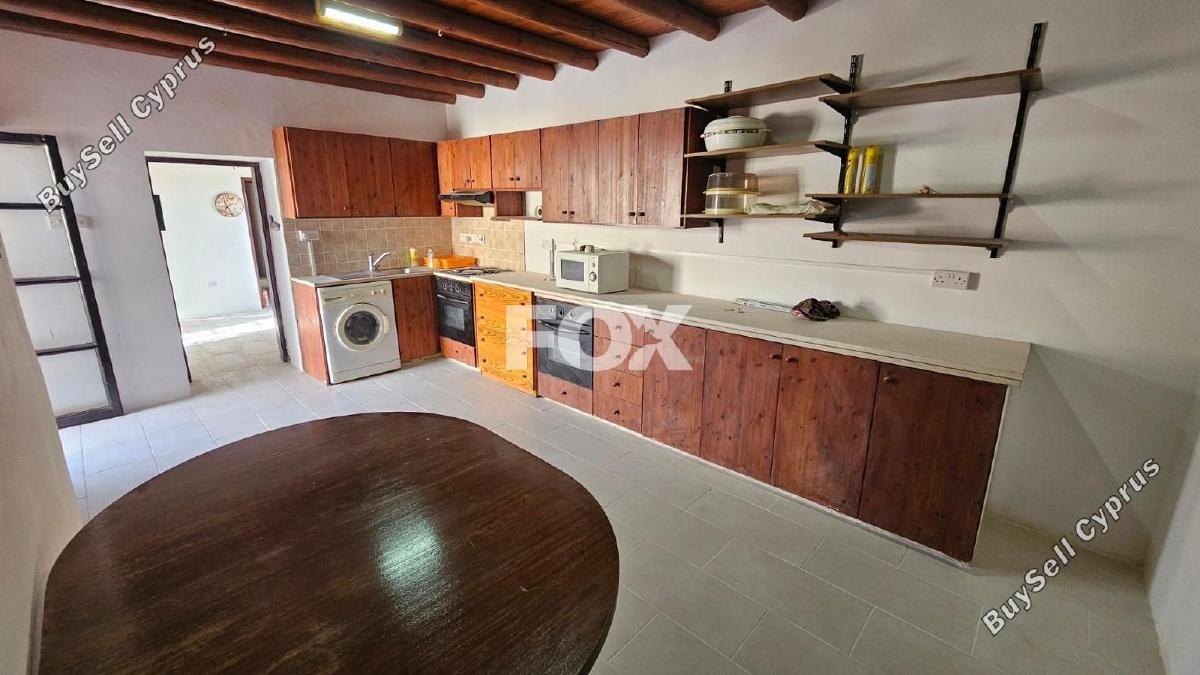 4 Bedroom Detached house to rent in Lasa, Paphos: https://www.buysellcyprus.com/property-for-rent/paphos/lasa/4-bed-detached-house-to-rent-lasa-paphos-1800816.html (www.buysellcyprus.com)