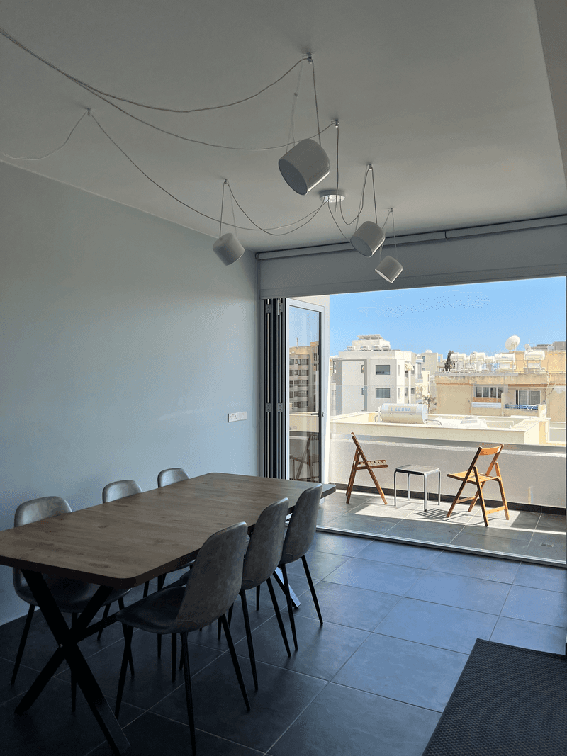 2-bedroom apartment to rent: https://www.bazaraki.com/adv/5797195_2-bedroom-apartment-to-rent (www.bazaraki.com)