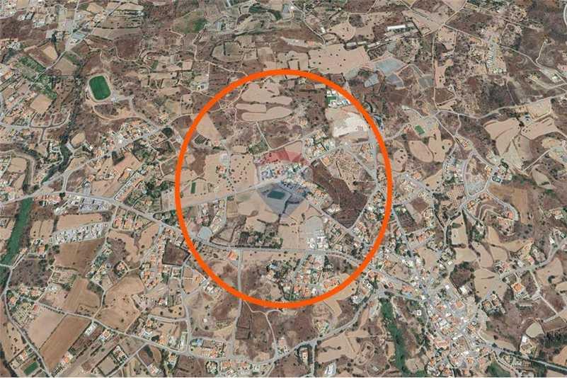 Residential land 3382 m²: https://www.bazaraki.com/adv/5797850_residential-land-3382-m2 (www.bazaraki.com)