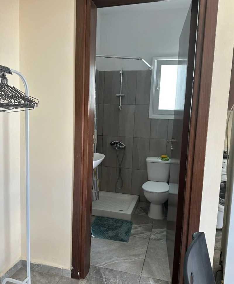 1-bedroom apartment to rent: https://www.bazaraki.com/adv/5797949_1-bedroom-apartment-to-rent (www.bazaraki.com)