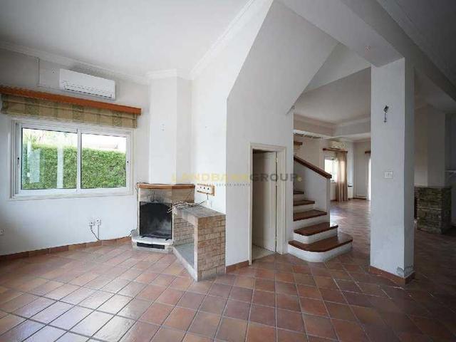 4-bedroom semi-detached for sale: https://www.bazaraki.com/adv/5786342_4-bedroom-semi-detached-for-sale (www.bazaraki.com)