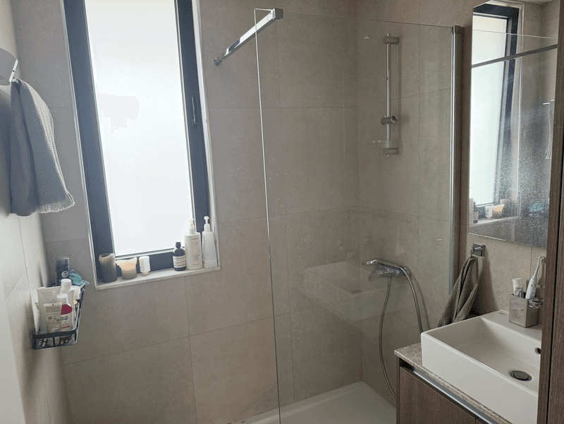 2-bedroom apartment to rent: https://www.bazaraki.com/adv/5793492_2-bedroom-apartment-to-rent (www.bazaraki.com)