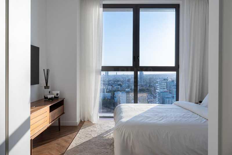 5-bedroom apartment to rent: https://www.bazaraki.com/adv/5797377_5-bedroom-apartment-to-rent (www.bazaraki.com)