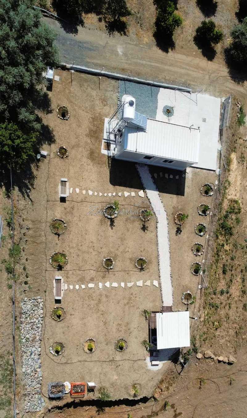 Agricultural land 576 m²: https://www.bazaraki.com/adv/5797553_agricultural-land-576-m2 (www.bazaraki.com)