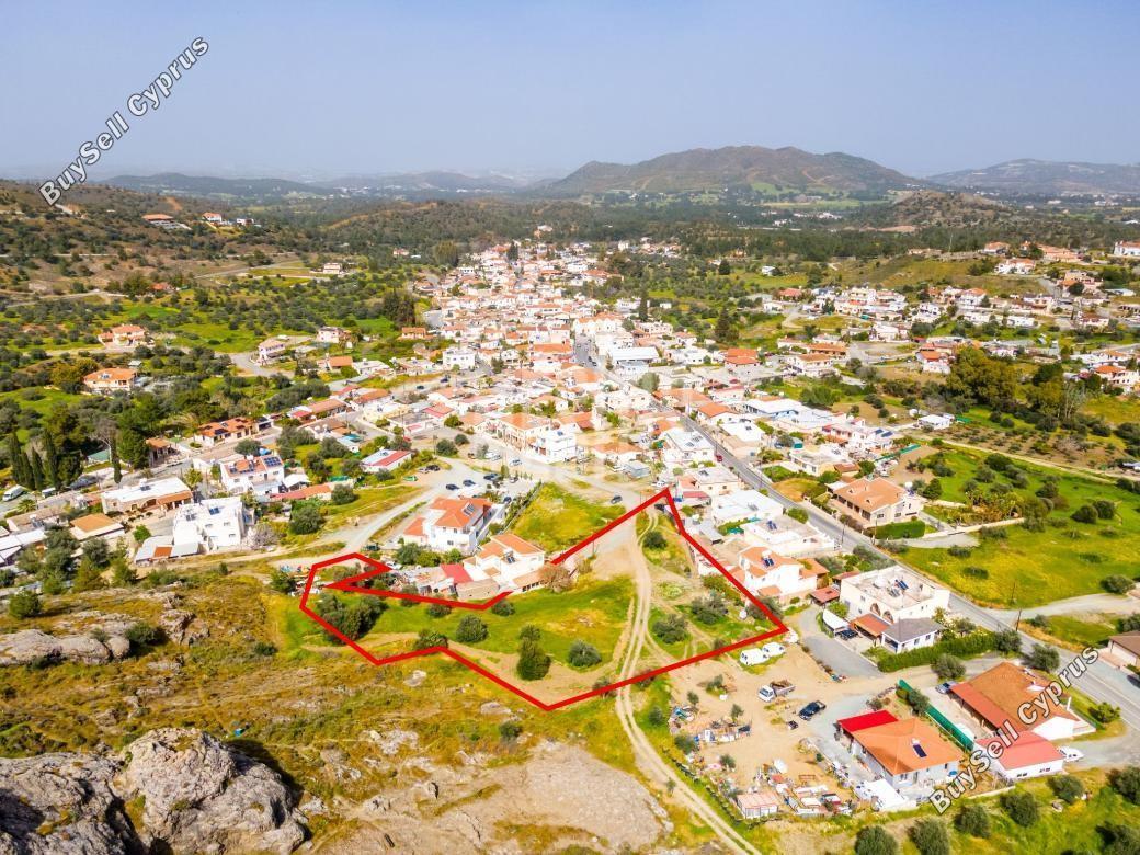 4,850 SQM Plot for sale in Kornos, Larnaca: https://www.buysellcyprus.com/property-for-sale/larnaca/kornos/plot-for-sale-kornos-larnaca-1800542.html (www.buysellcyprus.com)