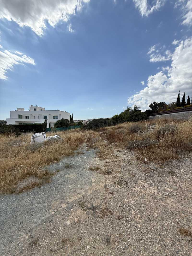 Residential land 2043 m²: https://www.bazaraki.com/adv/5799022_residential-land-2043-m2 (www.bazaraki.com)