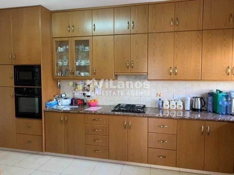 4-bedroom detached house for sale: https://www.bazaraki.com/adv/5796635_4-bedroom-detached-house-for-sale (www.bazaraki.com)