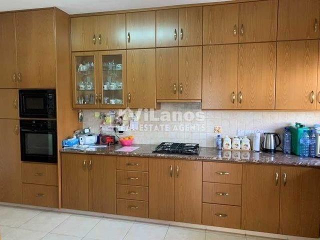 4-bedroom detached house for sale: https://www.bazaraki.com/adv/5796635_4-bedroom-detached-house-for-sale (www.bazaraki.com)
