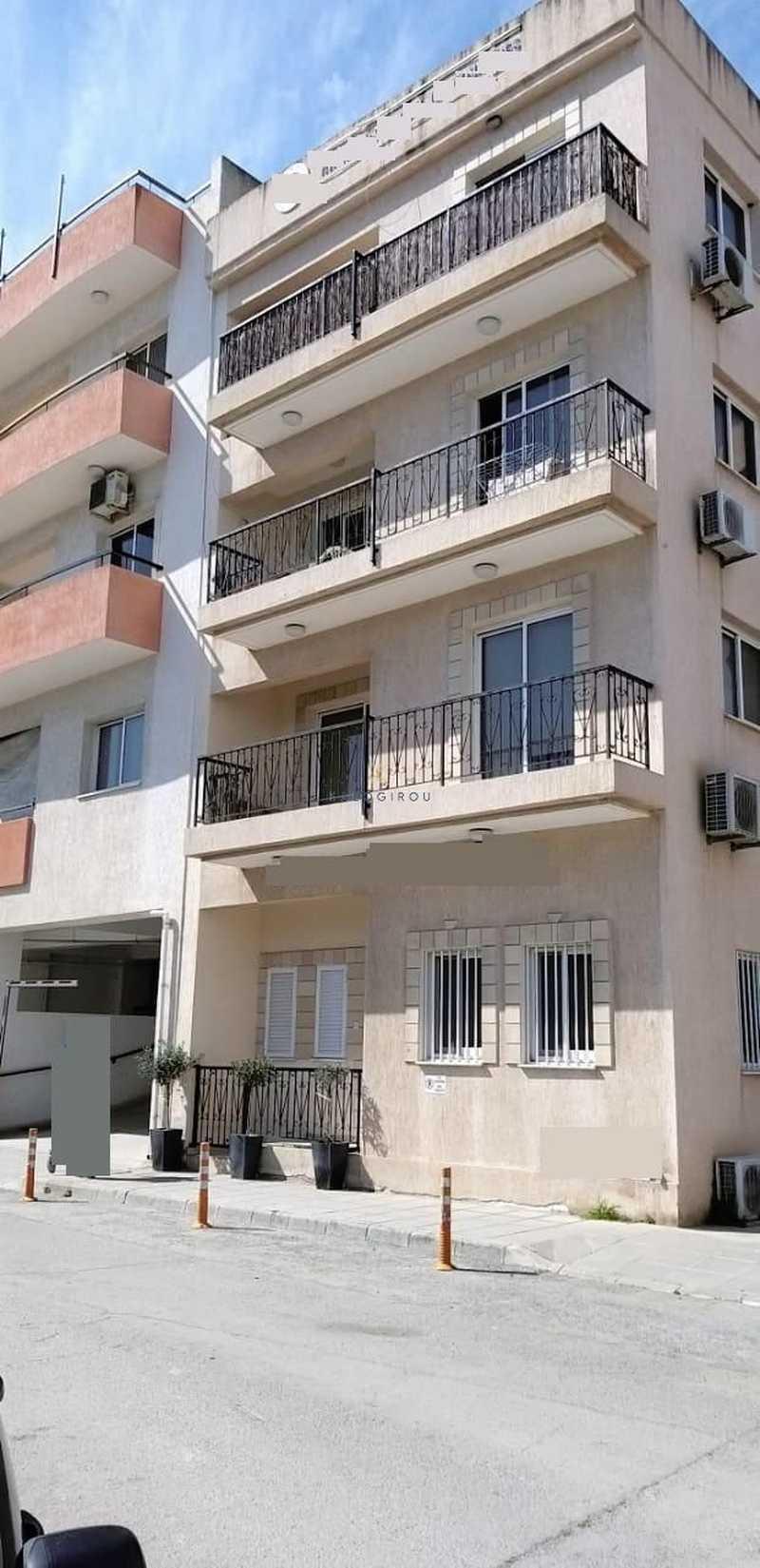 2-bedroom apartment for sale: https://www.bazaraki.com/adv/5798639_2-bedroom-apartment-for-sale (www.bazaraki.com)