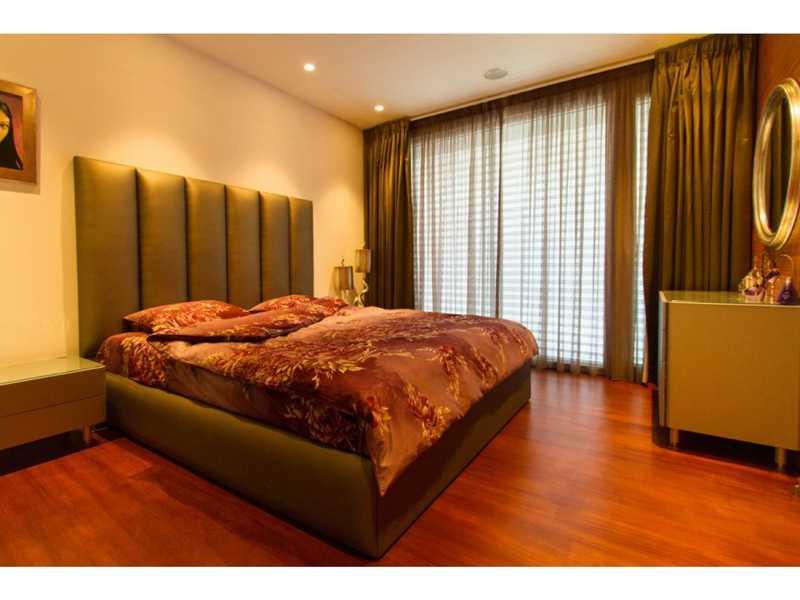 3-bedroom apartment for sale: https://www.bazaraki.com/adv/5796480_3-bedroom-apartment-for-sale (www.bazaraki.com)
