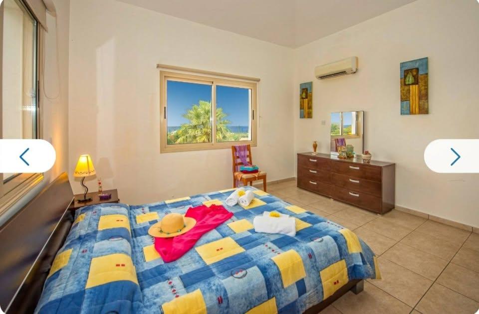 Villa Cristella - 5 Bedroom - Sea Caves Area 
For more info please call: 99907917: https://www.facebook.com/marketplace/item/1241076364020873 (www.facebook.com)