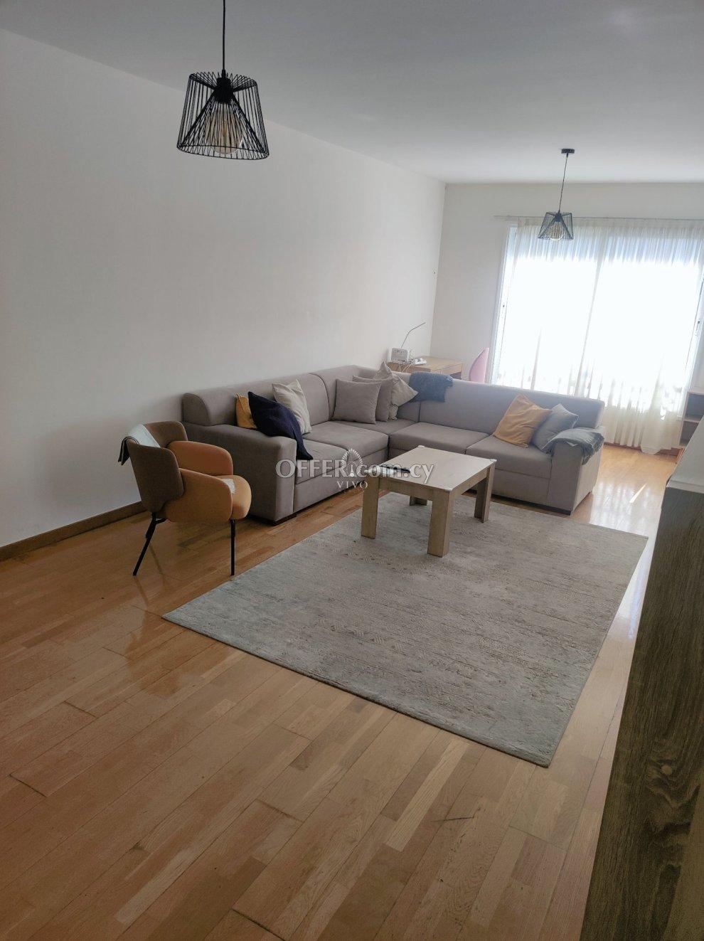 THREE BEDROOM FULLY FURNISHED APARTMENT IN THE HEART OF CITY CENTRE: https://www.offer.com.cy/en/three-bedroom-fully-furnished-apartment-in-the-heart-of-city-centre/21-754990/ (www.offer.com.cy)