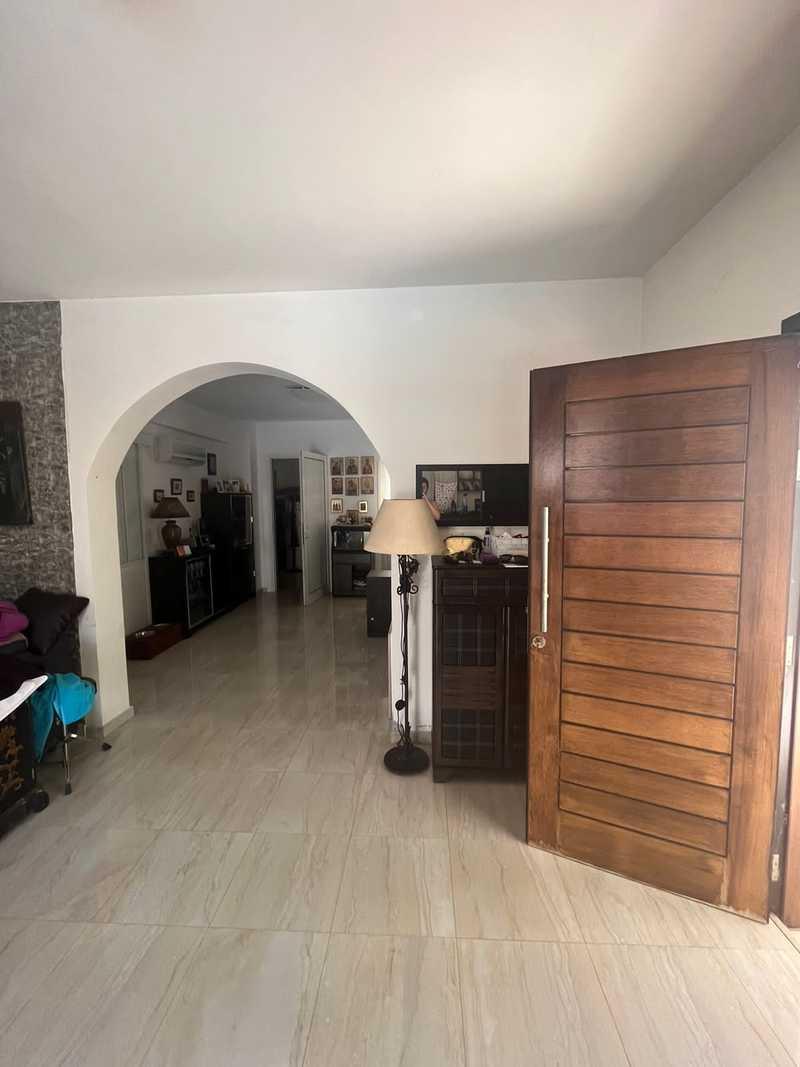 4-bedroom villa to rent: https://www.bazaraki.com/adv/5793414_4-bedroom-villa-to-rent (www.bazaraki.com)
