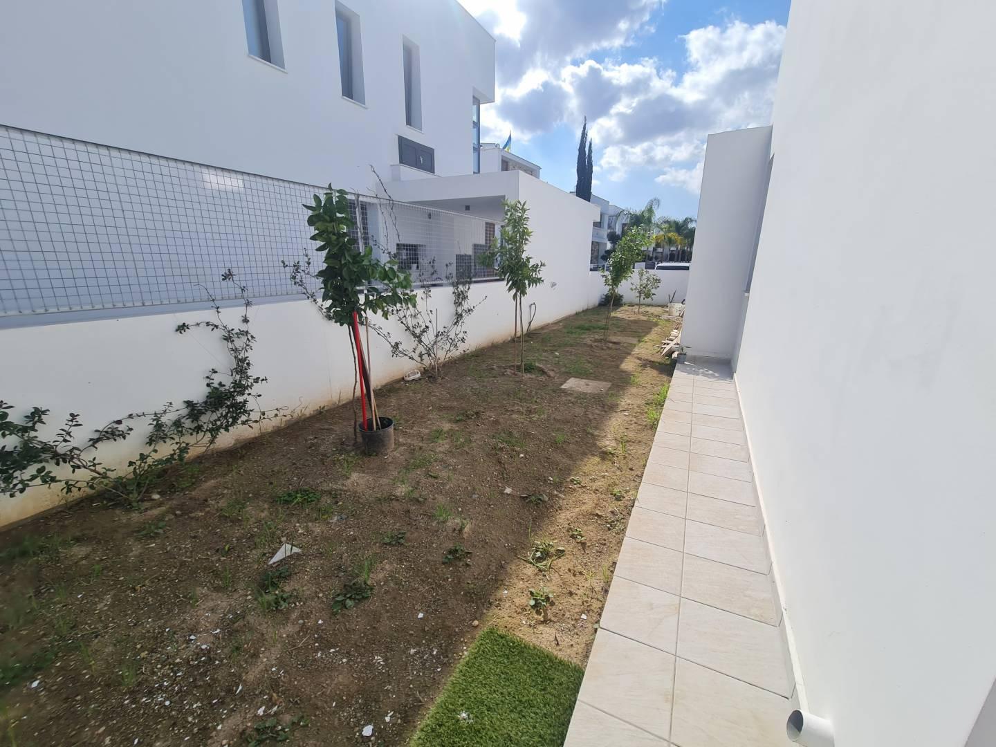 New 4-bedroom villa in Larnaca №153333: https://dom.com.cy/en/catalog/rent/153333/ (dom.com.cy)