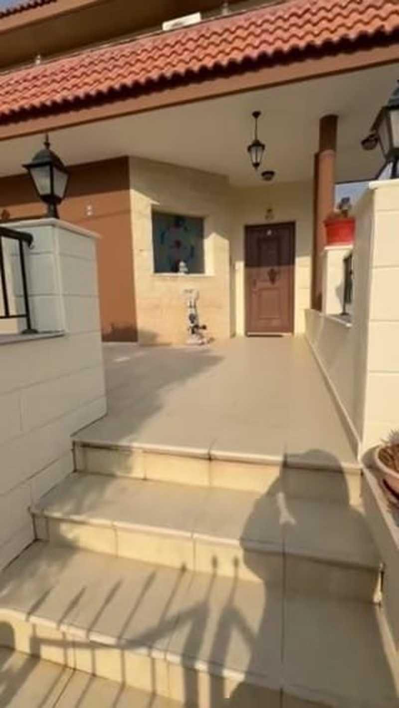 4-bedroom semi-detached to rent: https://www.bazaraki.com/adv/5793622_4-bedroom-semi-detached-to-rent (www.bazaraki.com)