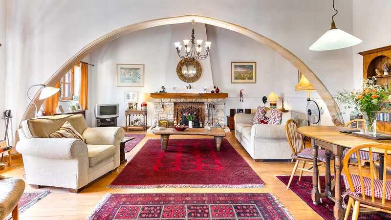 3-bedroom semi-detached for sale: https://www.bazaraki.com/adv/5795159_3-bedroom-semi-detached-for-sale (www.bazaraki.com)