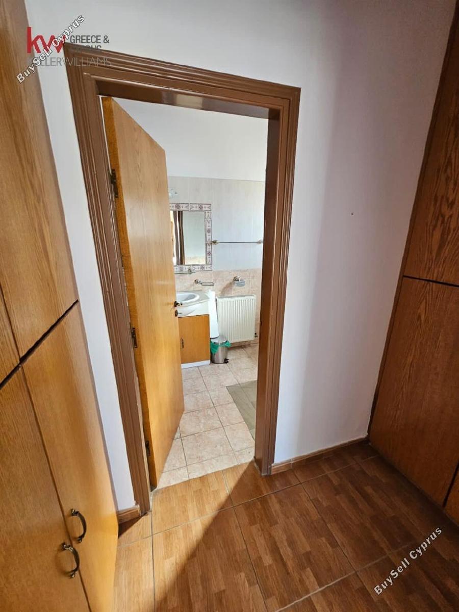 3 Bedroom Semi-detached house to rent in Faneromeni, Larnaca: https://www.buysellcyprus.com/property-for-rent/larnaca/faneromeni/3-bed-semi-detached-house-to-rent-faneromeni-larnaca-1800356.html (www.buysellcyprus.com)