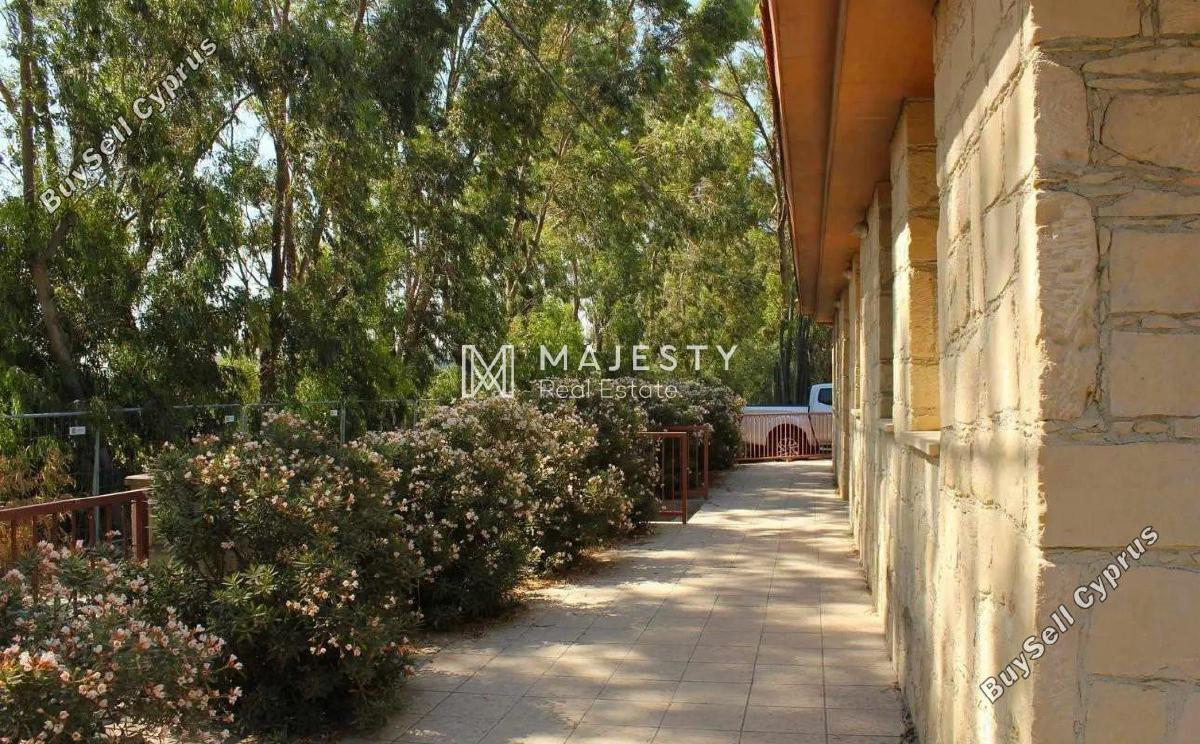 4 Bedroom Town house for sale in Zakaki, Limassol: https://www.buysellcyprus.com/property-for-sale/limassol/zakaki/4-bed-town-house-for-sale-zakaki-limassol-1794290.html (www.buysellcyprus.com)