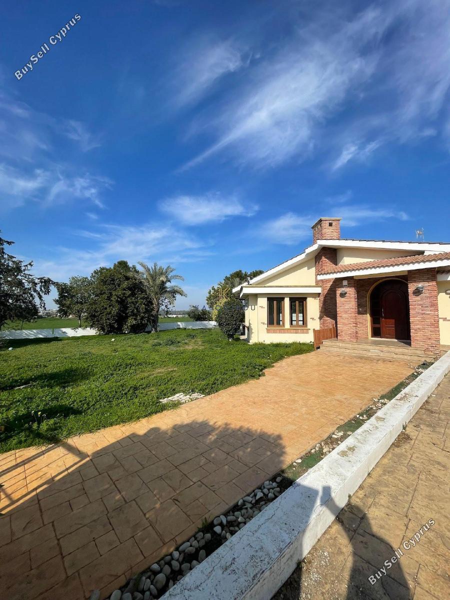 5 Bedroom Bungalow for sale in Geri, Nicosia: https://www.buysellcyprus.com/property-for-sale/nicosia/geri/5-bed-bungalow-for-sale-geri-nicosia-1794224.html (www.buysellcyprus.com)