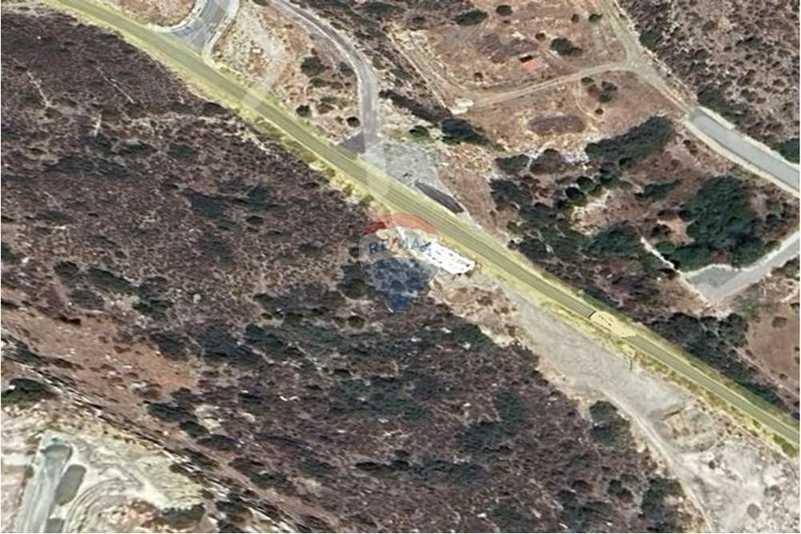 Residential land 5342 m²: https://www.bazaraki.com/adv/5768164_residential-land-5342-m2 (www.bazaraki.com)