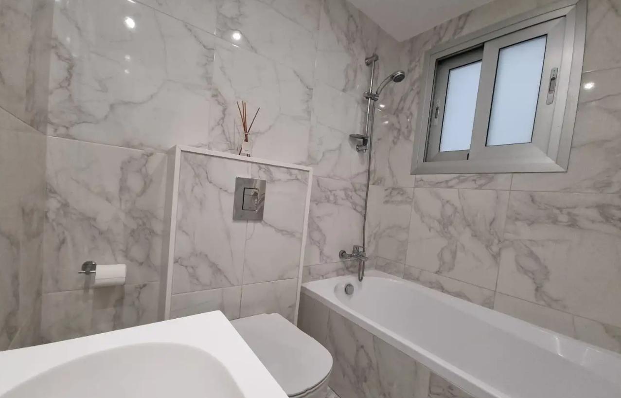 2-bedroom flat in Limassol №152197: https://dom.com.cy/en/catalog/rent/152197/ (dom.com.cy)
