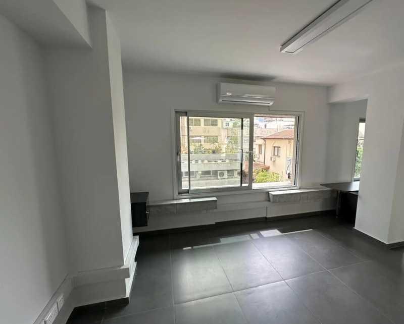50sqm office in nicosia city centre: https://www.bazaraki.com/adv/5797402_50sqm-office-in-nicosia-city-centre (www.bazaraki.com)