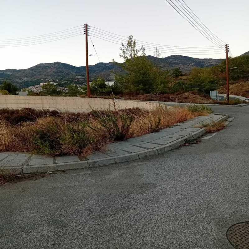 Residential land 1612 m²: https://www.bazaraki.com/adv/5792266_residential-land-1612-m2 (www.bazaraki.com)